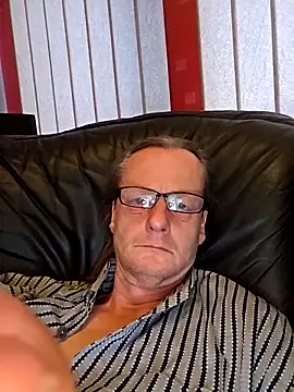 namorreyeb1 online show from April 2026 06:43:02 PM