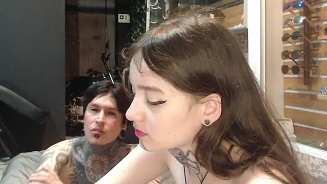 Alucard-Carmila online show from October 2025 03:14:01 AM