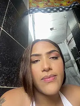 Snapshot of iamsara_21 chatting on June 2026 04:39:02 AM iamsara 21 online show from June 2026 04:39:02 AM