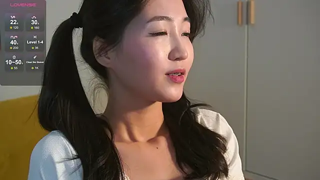 Snapshot of SeulBi chatting on March 2025 12:02:02 PM SeulBi online show from March 2025 12:02:02 PM