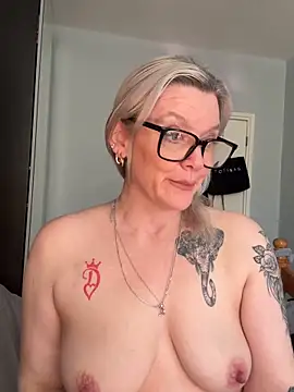 Curvy-Cleo online show from February 2026 10:47:02 AM