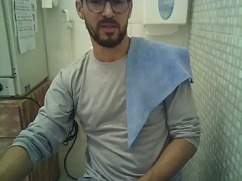 pdasgyn online show from October 2025 01:39:02 PM