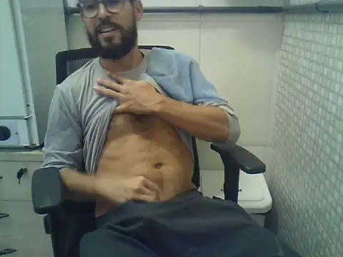 Snapshot of pdasgyn chatting on April 2026 04:49:01 PM pdasgyn online show from April 2026 04:49:01 PM