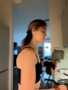 SweetDarling7 online show from January 2026 02:01:02 PM