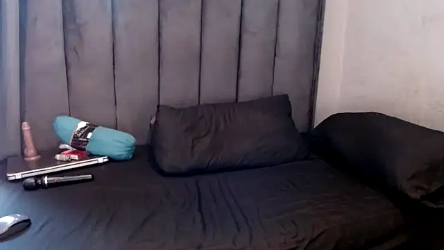 LustyDeziree1 online show from March 2025 12:46:01 PM