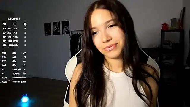 MayAgard online show from October 2025 07:14:02 PM