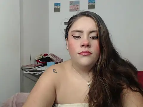 nicky andcamil online show from November 2025 11:48:02 PM