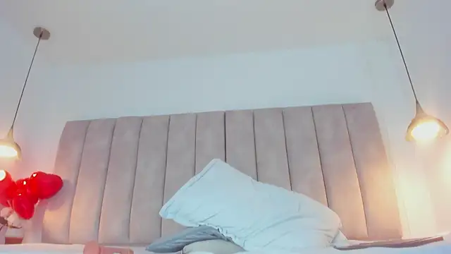 Snapshot of Sofiia_Rossee_ chatting on March 2025 10:50:02 PM Sofiia Rossee online show from March 2025 10:50:02 PM