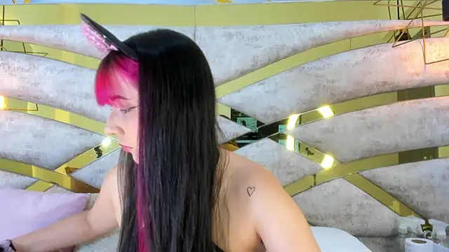 Sofiia Rossee  online show from January 2026 08:36:02 PM