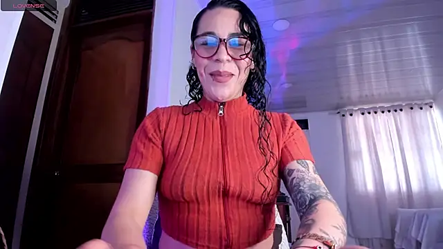 mia velvet1 online show from April 2026 12:52:02 PM