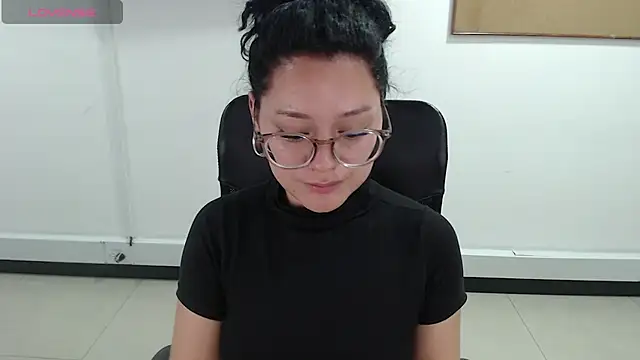 jenn cg online show from March 2026 11:20:02 PM