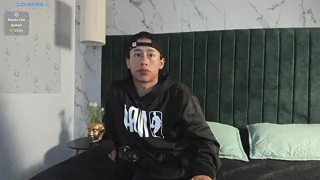 labrinthteasing online show from February 2026 01:31:02 PM