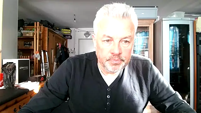 Berg Boy online show from March 2025 03:25:02 PM