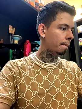 Snapshot of craxybaby chatting on October 2025 04:42:01 PM craxybaby online show from October 2025 04:42:01 PM