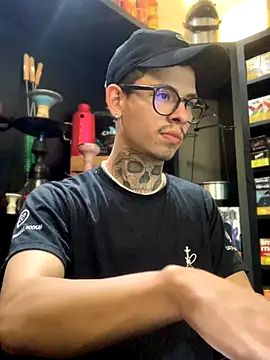 Snapshot of craxybaby chatting on October 2025 05:17:01 PM craxybaby online show from October 2025 05:17:01 PM