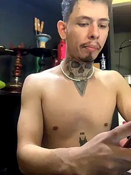 Snapshot of craxybaby chatting on November 2025 01:11:02 PM craxybaby online show from November 2025 01:11:02 PM