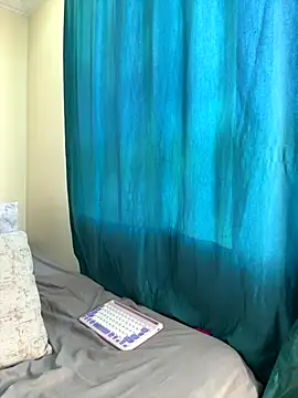 Ivelleee  online show from October 2025 10:23:02 PM