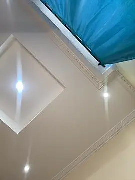 Ivelleee  online show from November 2025 08:30:01 PM