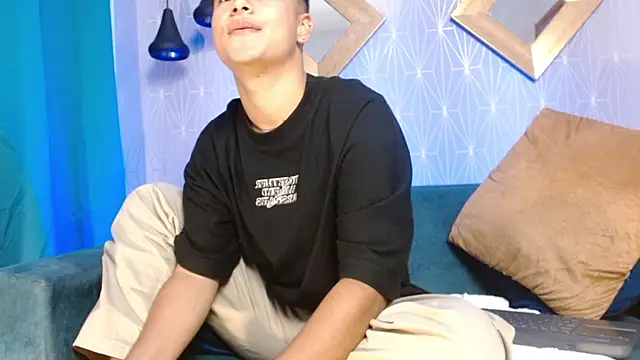 MathewAdams online show from March 2025 07:31:01 PM