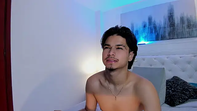 MathewAdams online show from October 2025 06:39:02 PM