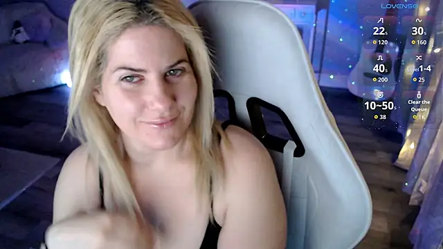 Snapshot of BellaStar84 chatting on February 2026 11:47:02 AM BellaStar84 online show from February 2026 11:47:02 AM