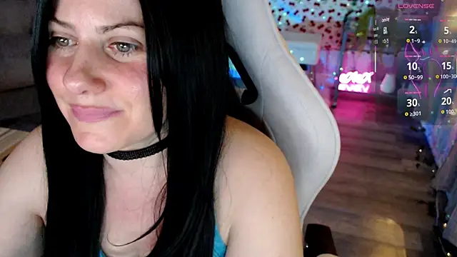 Snapshot of BellaStar84 chatting on May 2026 06:30:01 AM BellaStar84 online show from May 2026 06:30:01 AM