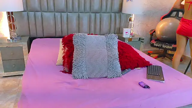 CamilaJohnston online show from February 2026 10:17:01 PM