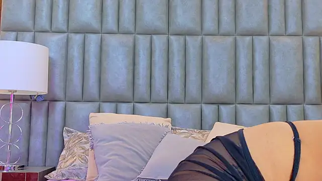 CamilaJohnston online show from May 2026 08:49:02 PM