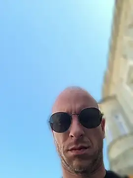 svenpfeifer online show from April 2026 12:29:02 PM