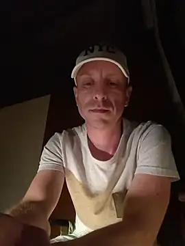Snapshot of svenpfeifer chatting on July 2026 01:45:01 AM svenpfeifer online show from July 2026 01:45:01 AM