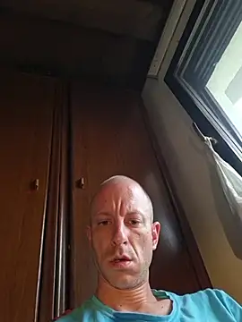 Snapshot of svenpfeifer chatting on July 2026 04:31:01 AM svenpfeifer online show from July 2026 04:31:01 AM