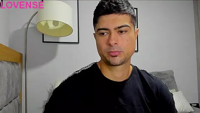 Snapshot of Dante_Storm chatting on October 2025 09:54:01 AM Dante Storm online show from October 2025 09:54:01 AM