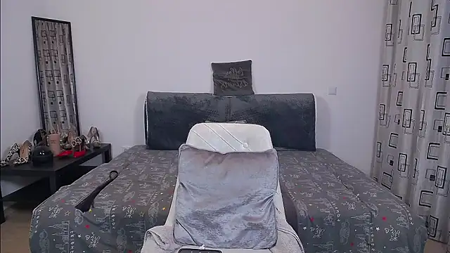 SharronAlexa online show from November 2025 12:19:02 PM