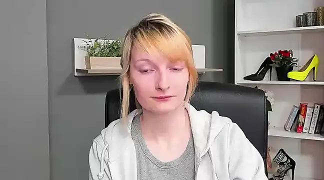 hottieBlair online show from March 2025 07:40:02 AM