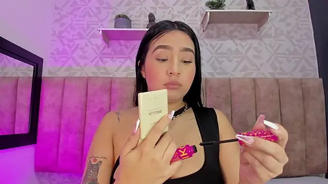 MelinaCruz online show from November 2025 03:49:01 AM