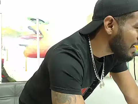 BladeFoxxx1 online show from October 2025 09:21:02 AM