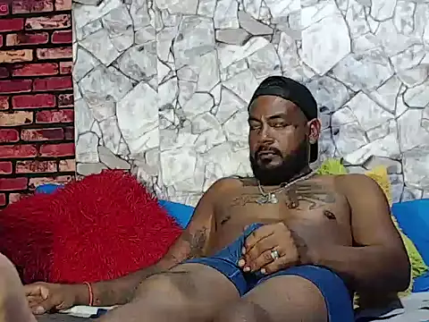 BladeFoxxx1 online show from February 2026 04:21:02 AM