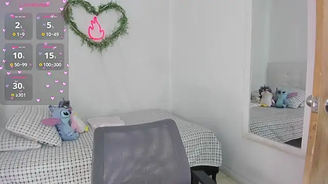 Brithanycullen online show from April 2026 02:33:02 PM