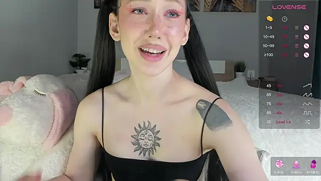 Say luna online show from March 2025 11:31:01 PM