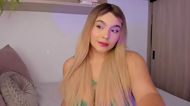 Snapshot of eva_sainnt chatting on June 2026 10:04:02 PM eva sainnt online show from June 2026 10:04:02 PM