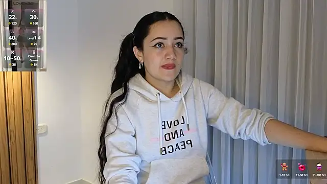 Snapshot of Isa_1207 chatting on March 2025 12:47:02 AM Isa 1207 online show from March 2025 12:47:02 AM