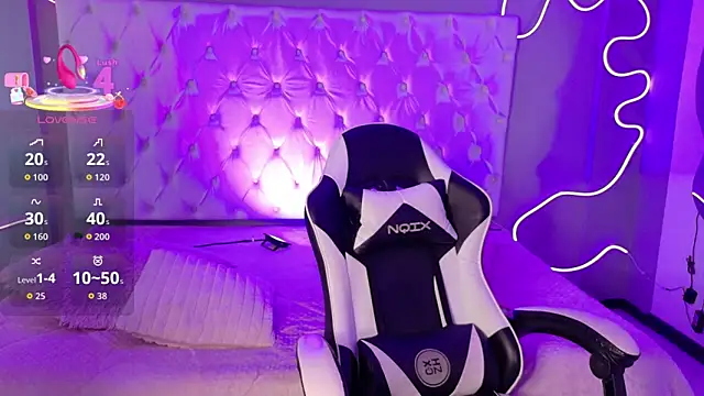 Snapshot of natasha__black chatting on October 2025 07:33:01 PM natasha black online show from October 2025 07:33:01 PM