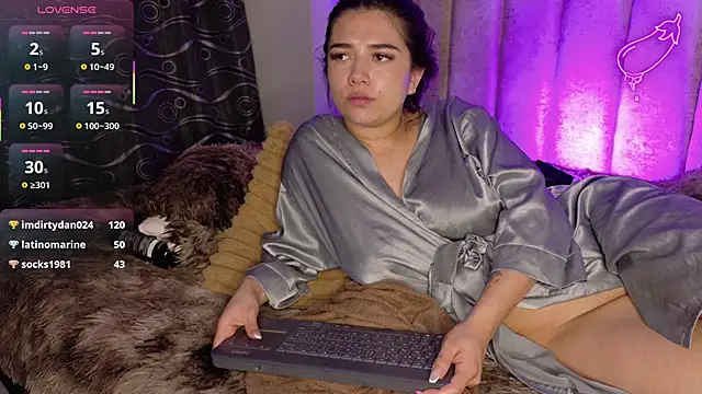 natasha  black online show from December 2025 07:26:02 AM