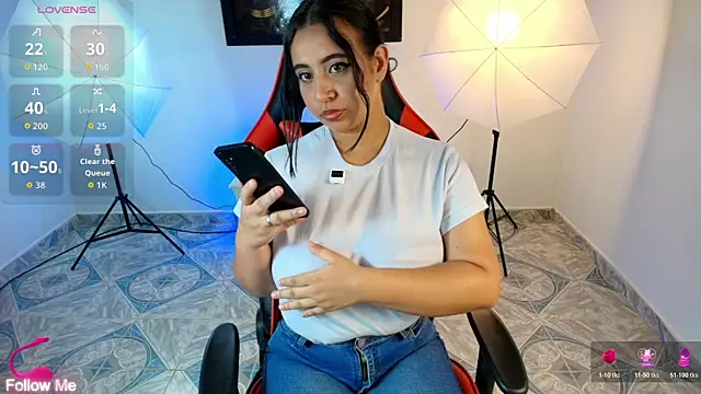 Snapshot of adrianax28 chatting on April 2026 08:22:01 PM adrianax28 online show from April 2026 08:22:01 PM