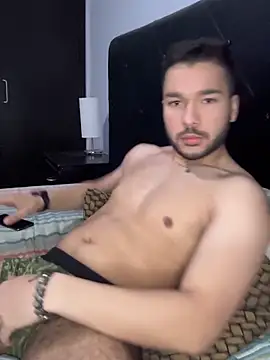 alejocoleman online show from October 2025 09:50:01 PM