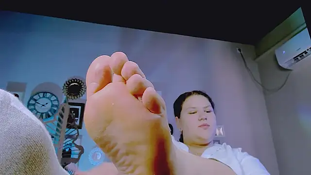 FlorenceAnderson online show from October 2025 08:33:02 AM