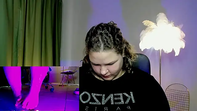 FlorenceAnderson online show from October 2025 09:32:01 AM