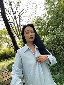 linger-23 online show from April 2026 05:51:02 AM