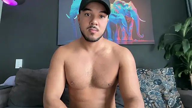 Snapshot of highlatin_guysoficial chatting on May 2026 04:04:02 PM highlatin guysoficial online show from May 2026 04:04:02 PM