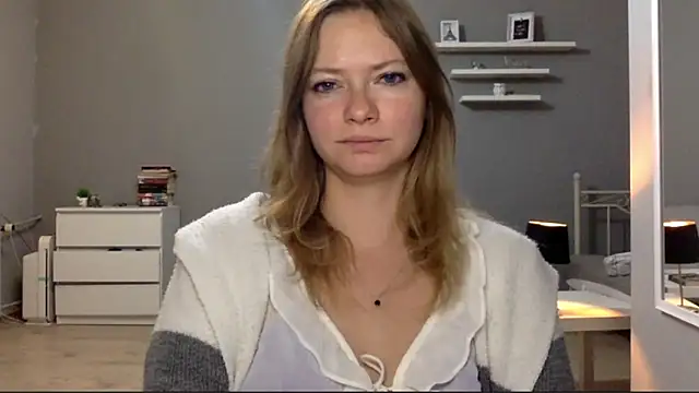 Snapshot of MillieShow chatting on September 2025 08:42:02 PM MillieShow online show from September 2025 08:42:02 PM